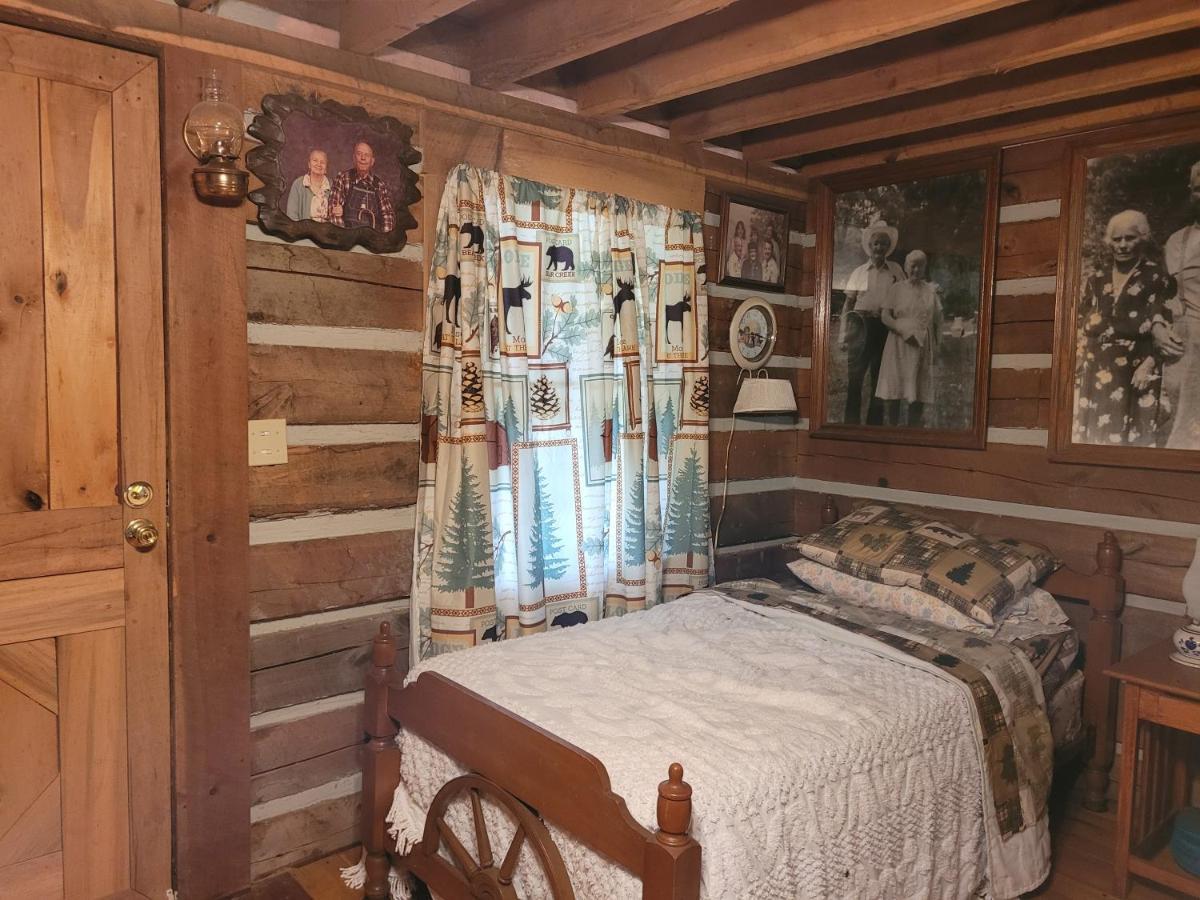 Mountain Memories Cabin Rental Booneville ภายนอก รูปภาพ